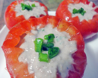 Tomates recheados com maionese de atum