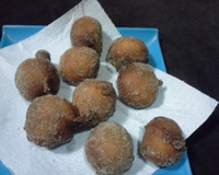 Bolinho frito de leite condensado