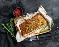 Salmão assado na churraqueira