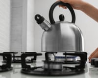 Em busca de um fogão novo? Modelo de cinco bocas está em oferta com o menor preço do ano