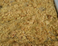 Cuca de banana com farofa