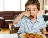 Sou pediatra de Harvard e garanto: "Poucas crianças comem esse alimento tão essencial na dieta infantil"