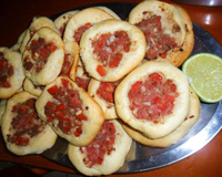 Esfiha aberta (delícia)