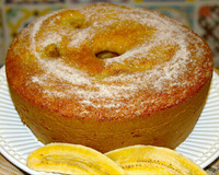 Bolo de banana cremoso sem glúten e sem lactose