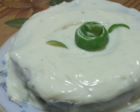 Bolo verdinho com creme de Limão