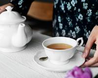 Chá preto X chá verde: qual bebida tem mais cafeína?