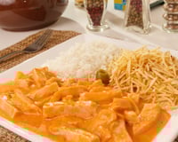 Strogonoff de frango fácil