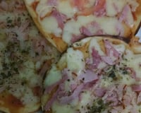 Pizza de liquidificador na frigideira