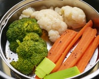 Pare de cozinhar em água: 4 vegetais que devem ser refogados ou cozidos no vapor para manter os nutrientes