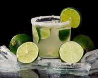 Como fazer caipirinha com vodka como um profissional: siga o passo a passo que aprendi com um bartender