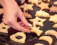 Já tenho a receita perfeita de biscoitinhos de Natal para fazer com meu filho neste ano