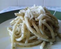 Espaguete ao pesto
