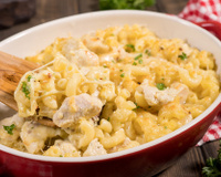 Macarrão com frango superfácil: confira a receita