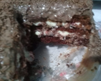 Bolo de morango com brigadeiro