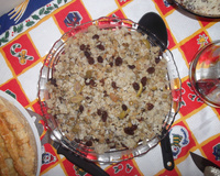Arroz com lentilhas e passas