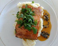 Salmão ao molho de maracujá super fácil