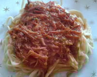 Macarrão com requeijão e carne seca