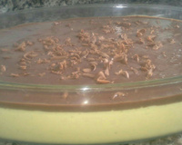 Mousse delicioso de maracujá com chocolate