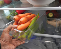 Aprendi com a minha avó um truque que faz a cenoura na geladeira durar muito mais, é bem simples e você só precisa disso!