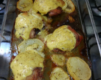 Coxa e sobrecoxa assada com molho de maionese