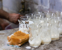 Como lavar copos e taças de vidro: veja o guia do TudoGostoso para deixá-los brilhando e sem manchas de gordura