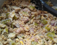 Farofa de jiló com banana e cream cheese