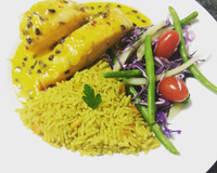 Salmão ao molho de maracujá