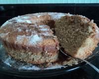 Bolo de banana com casca