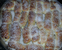 Enroladinho de queijo com coco