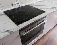 Profissionais de limpeza concordam: papel toalha é essencial para remover resíduos do cooktop