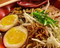 Lamen ao molho tarê com frango