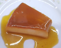 Pudim de leite com bolachas maisena