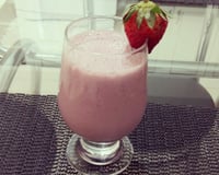 Batida de morango com vinho