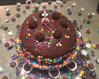 Bolo de aniversário colorido