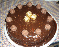 Bolo de Ferrero Rocher