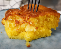 Bolo-pamonha de milho de lata cremoso no liquidificador: qualquer um faz essa receita SEM LEITE e molhadinha de comer rezando