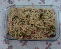 Macarrão alho e óleo e brócolis