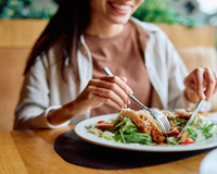 Anna Heiderscheidt, nutricionista: "4 erros que fazem você engordar no fim de semana e como corrigir isso"