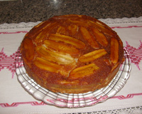 Bolo caramelizado de banana da Cida