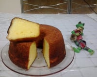 Bolo de milharina cremoso