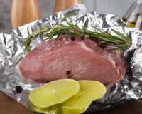 Quase ninguém sabe, mas esses são os alimentos que não devem ser feitos ou guardados em papel-alumínio e aqui está a explicação