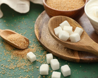 Quais as diferenças entre açúcar refinado, demerara e mascavo, e qual pode ser a melhor opção para você
