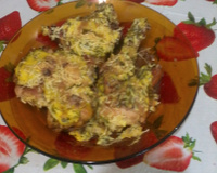 Coxa e sobrecoxa assada com molho de maionese