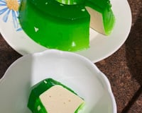 Gelatina recheada com mousse de limão