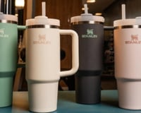 Oferta Prime Day: Copo e garrafas Stanley com até 47% de desconto
