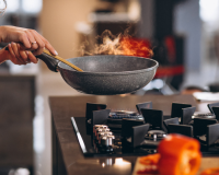 Por que você precisa ter um cooktop na sua cozinha? 3 motivos para comprar o eletrodoméstico