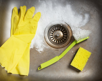 Como limpar e desinfetar a pia da cozinha: confira