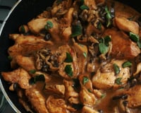 Frango com shimeji e requeijão