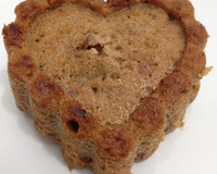 Bolo de maçã com açúcar mascavo