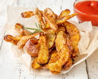 É bom comer casca de batata? Descubra benefícios e receitas com essa parte do alimento